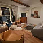 Hotel Chateau Garden Retreat