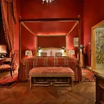 Hotel Chateau Garden Retreat