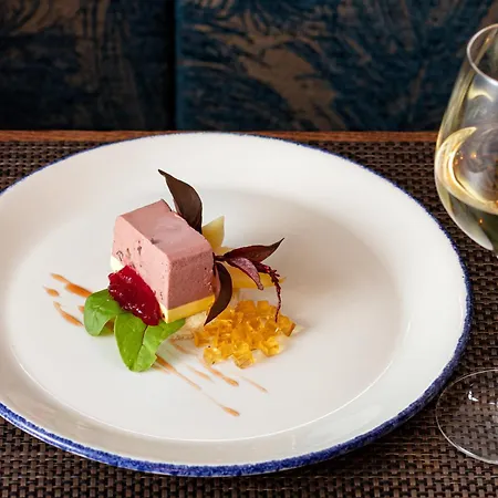 Chateau Garden Retreat 4*