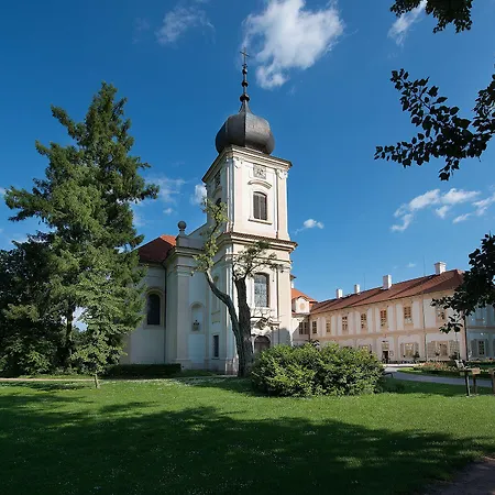 Chateau Garden Retreat 4*