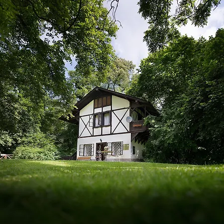 Chateau Garden Retreat Hotel