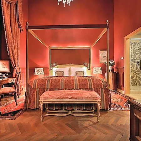 Chateau Garden Retreat Hotel 4*