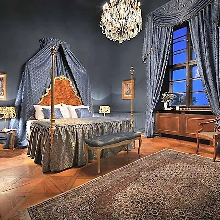 Chateau Garden Retreat