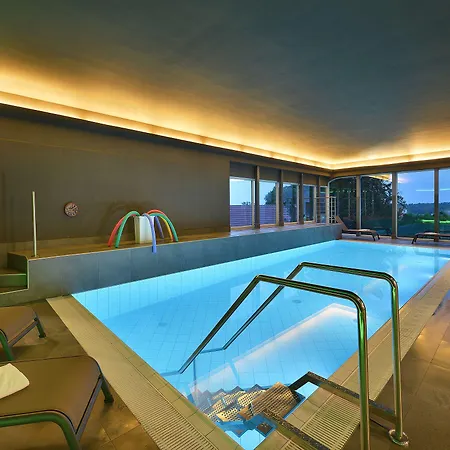 Hotel Chateau Garden Retreat 4*