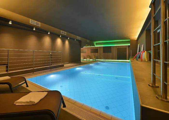 Hotel Chateau Garden Retreat 4*