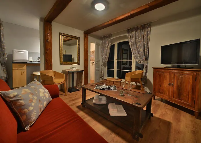 Hotel Chateau Garden Retreat 4*