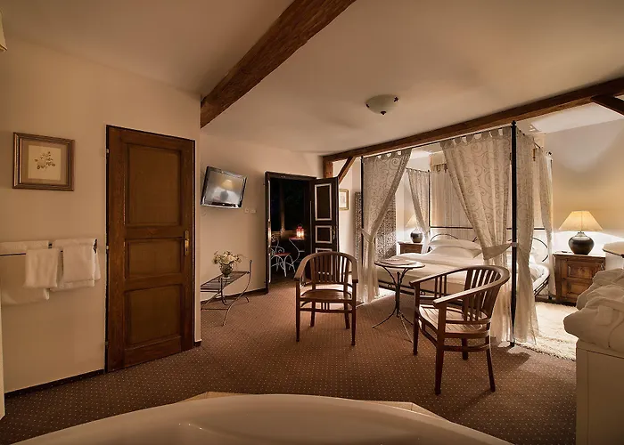 Chateau Garden Retreat Hotel