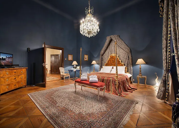 Chateau Garden Retreat Hotel Loučeň